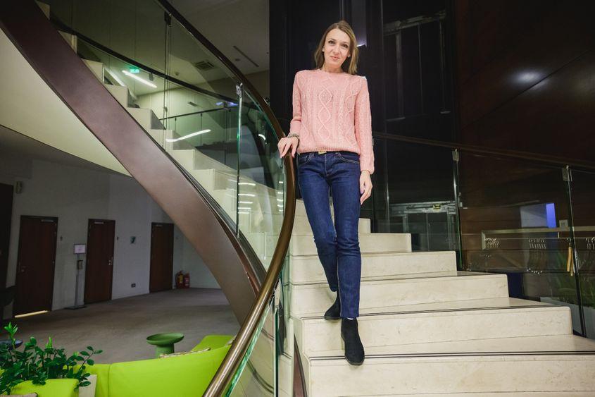 „Nu vă pot transmit emoțiile pe care le ai atunci când câștigi un caz în instanță”, povestește Anna. Foto: Ioana Epure/UNHCR