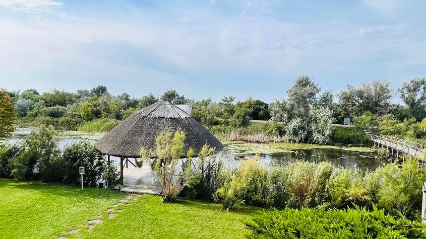 Frumusețea Deltei e unul din elementele care contribuie la atmosfera unică de la Anonimul. Foto: Cristina Foarfă