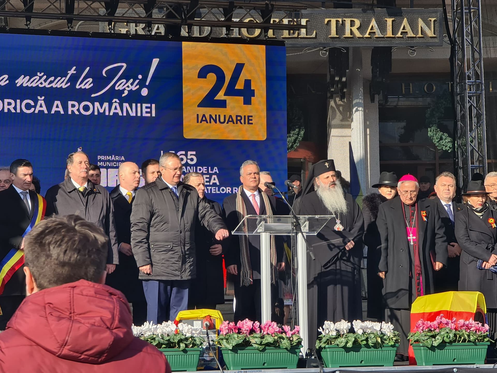 Nicolae Ciucă, <em>singurul</em> oficial de rang înalt prezent la sărbătoarea Unirii de la Iași