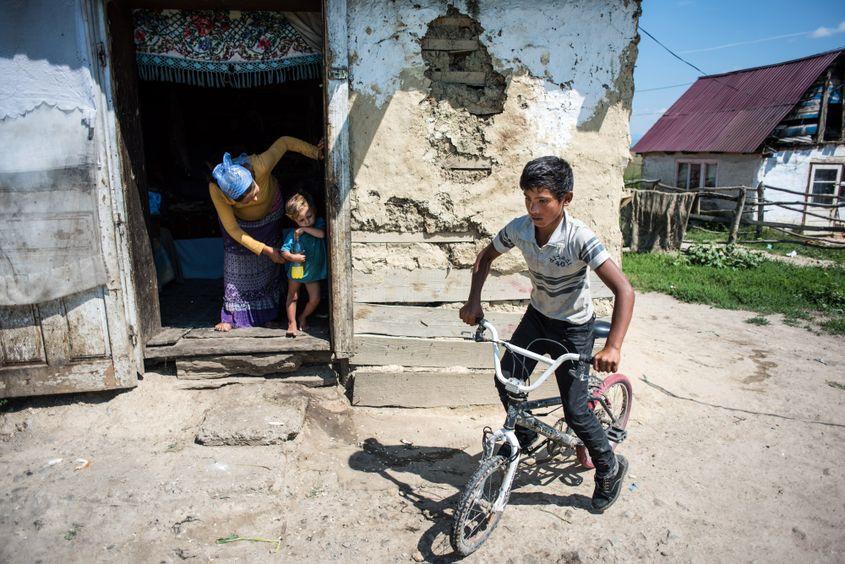 Imagine din satul Pojorâta, județul Maramureș. Foto: Raul Ștef