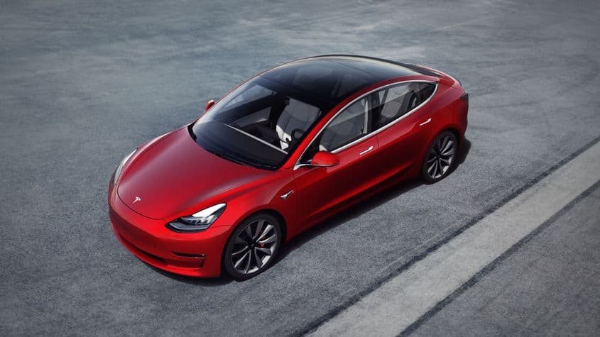 Tesla Model 3 se vinde mai bine decât multe mașini premium, atât în SUA, cât și în alte țări vestice
