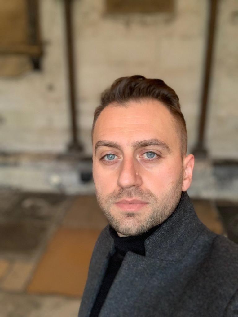 Adrian Mureșan concepe prima cercetare critică asupra operei lui N.Steinhardt care pune pe masa de studiu integrala completă a operelor sale. FOTO Arhiva personală a autorului