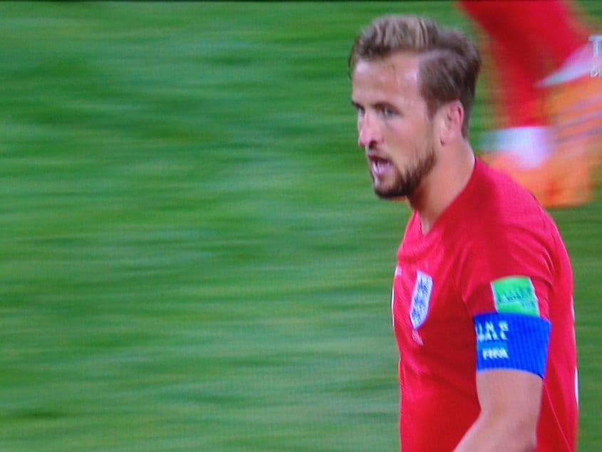 Căpitanul Kane a înscris ambele goluri ale Angliei.