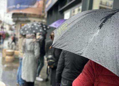 De la taxe și impozite la croissante de pe Calea Victoriei. Pentru ce mai stau la coadă bucureștenii în 2026