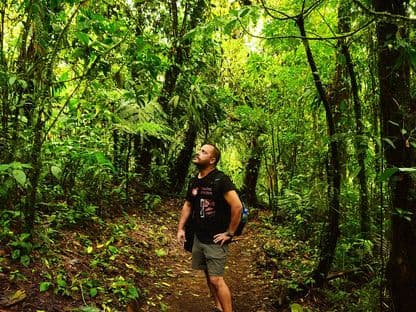 Un dialog despre organismele mici, care ne ucid