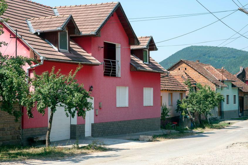 Strada principală din Tărcăița