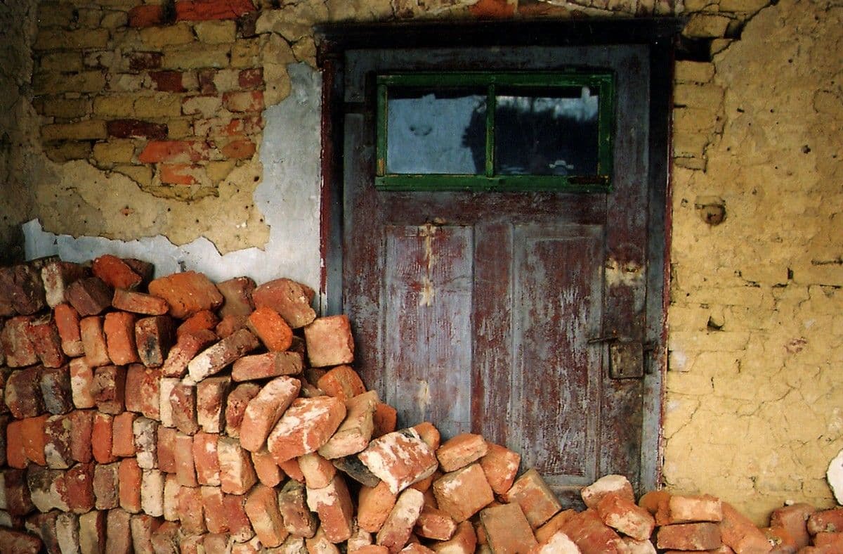 Intrare în locuință, 2004.