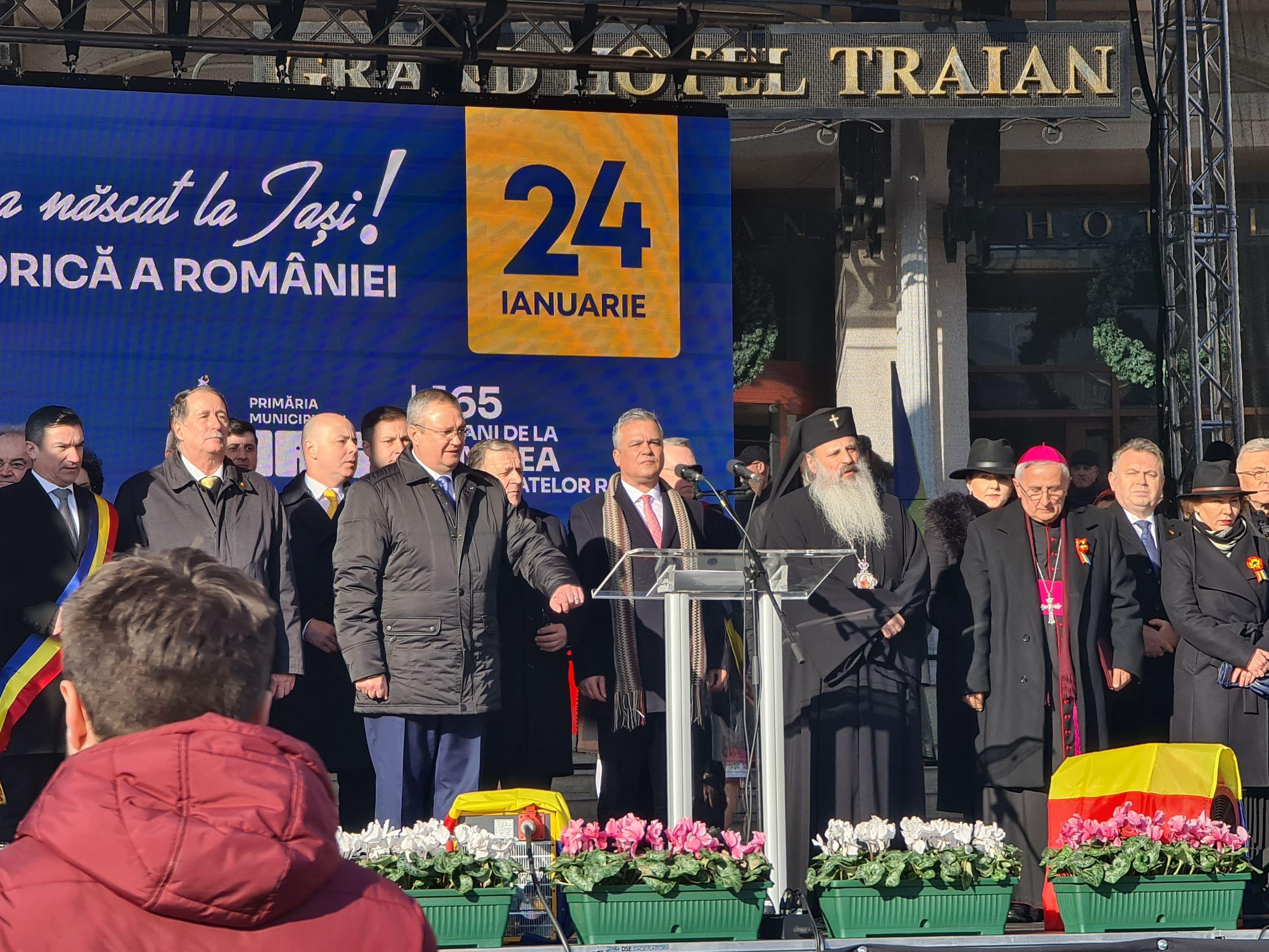 Nicolae Ciucă, <em>singurul</em> oficial de rang înalt prezent la sărbătoarea Unirii de la Iași