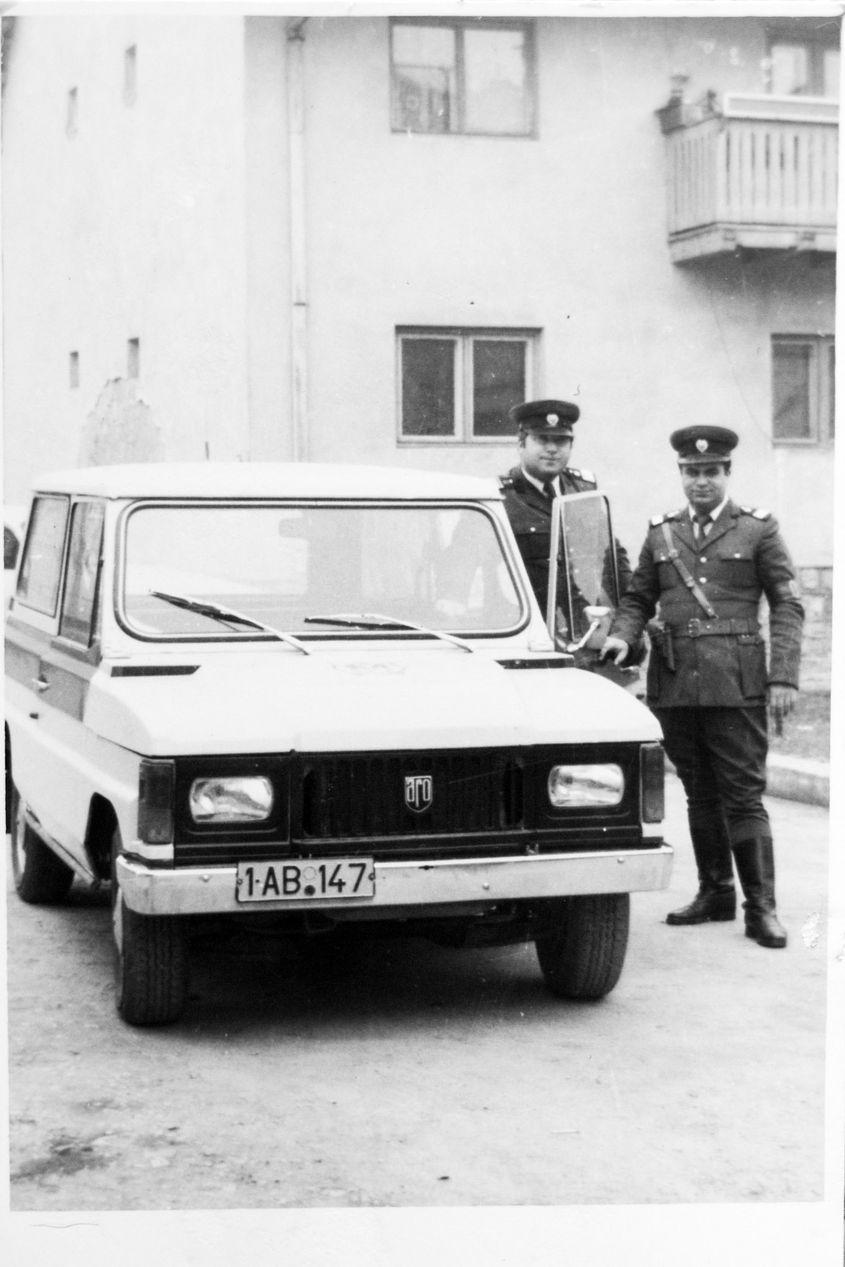 Ilie Staicu (în stânga).