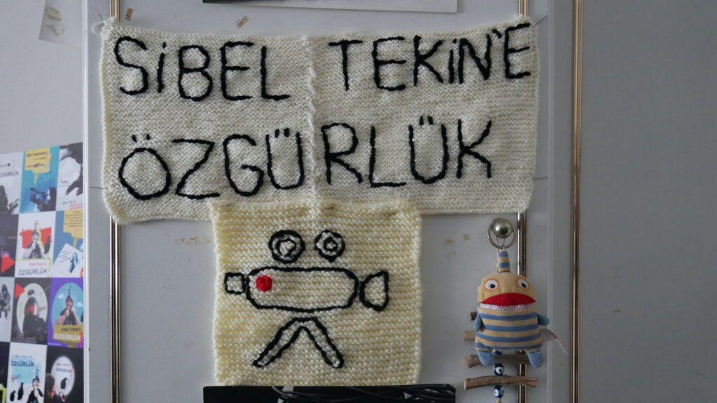 Instantaneu din apartamentul lui Sibel Tekin. Foto: Carolina Drüten