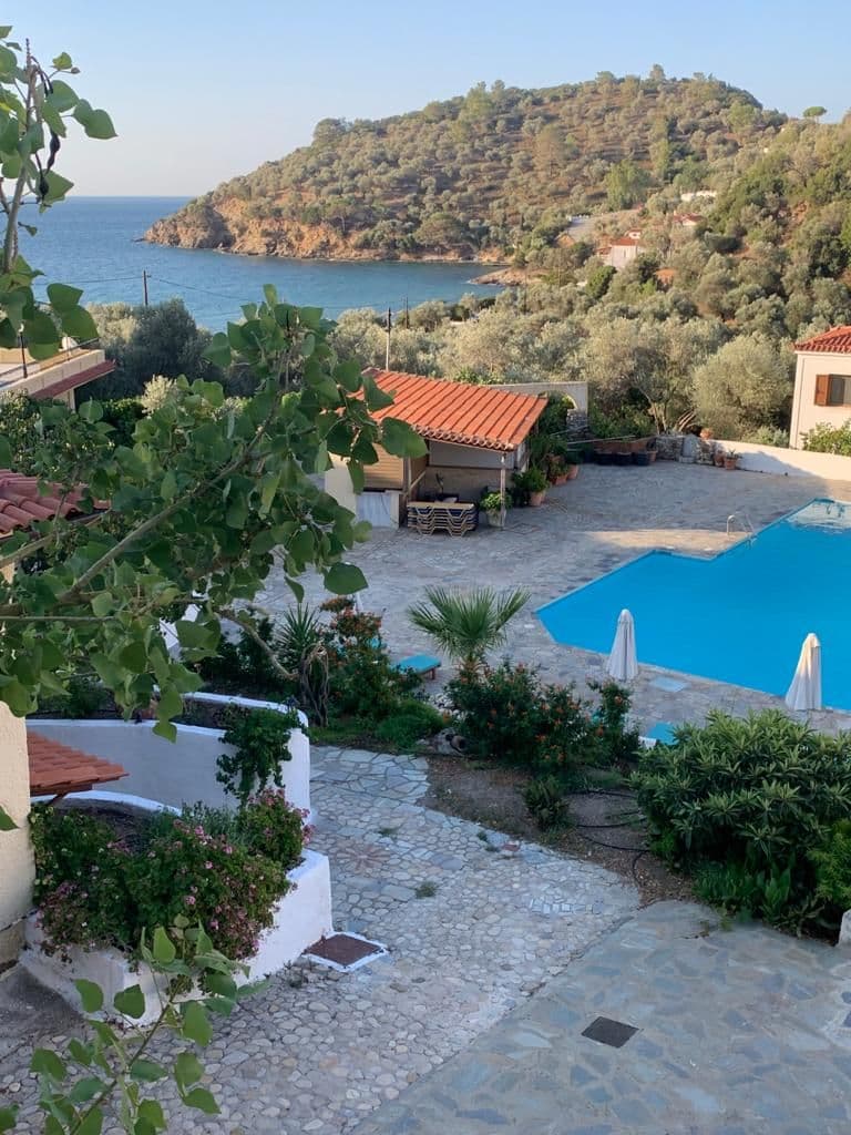 Priveliștea lui Roni de pe insula Samos. Foto: arhiva personală