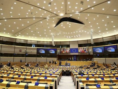 Trei decizii luate de Parlamentul European și cum ți-au afectat viața