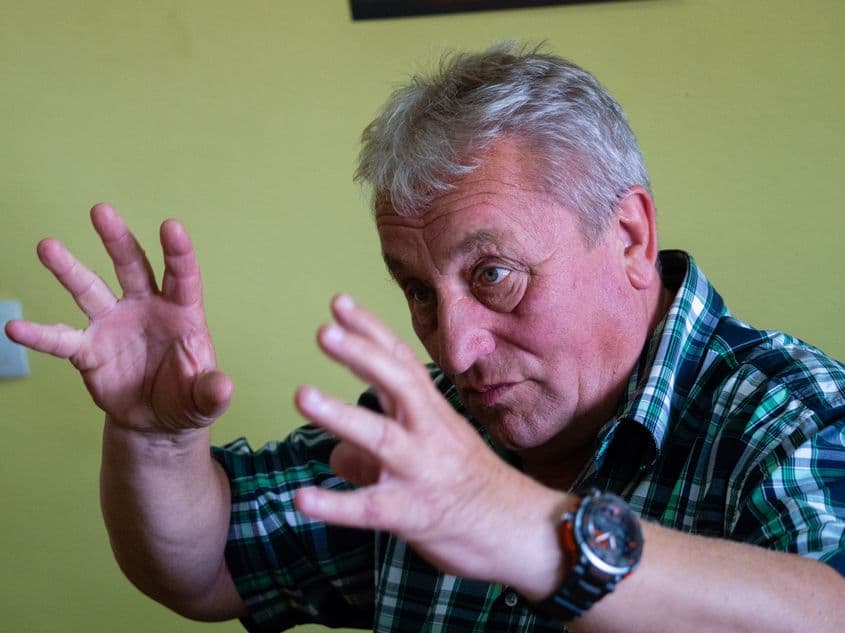 Primarul Mitru Leşe.