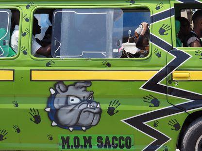 Mzungu în Matatu. Prin Kenya, cu microbuze locale