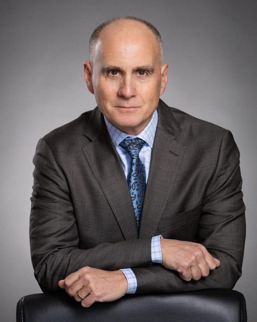 După ce a condus Biroul de Legătură Militară din cadrul Ambasadei SUA din București, David Carstens și-a înființat o companie care oferă consultanță în zona militară în România. <strong>Sursa foto: Arhiva personală via Libertatea </strong>
