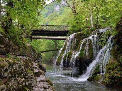 Primăvara la cea mai frumoasă cascadă din lume
