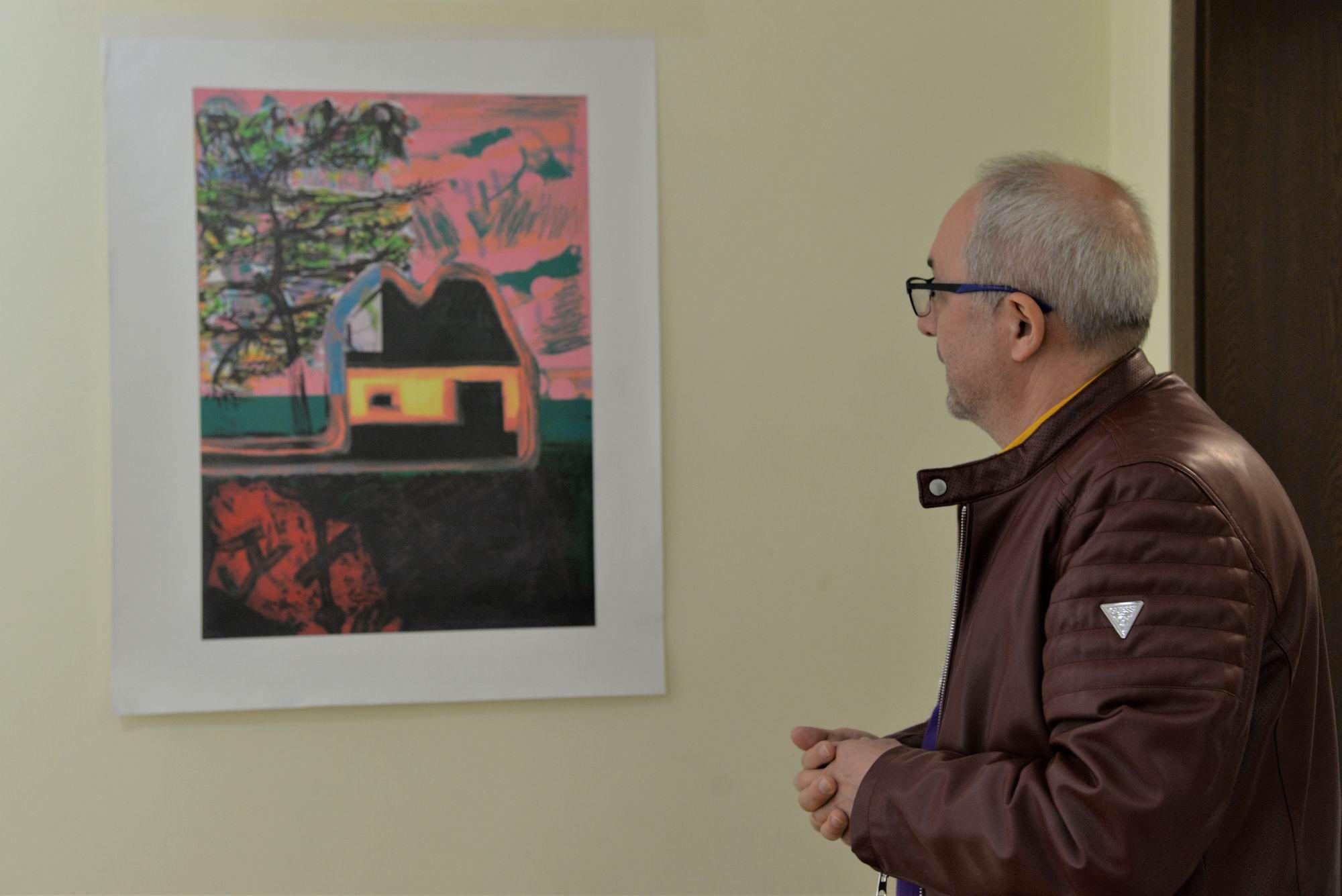 Mihail Iordache în expoziția personală la MAMCO din București, aprilie 2021. Foto Lucian Muntean