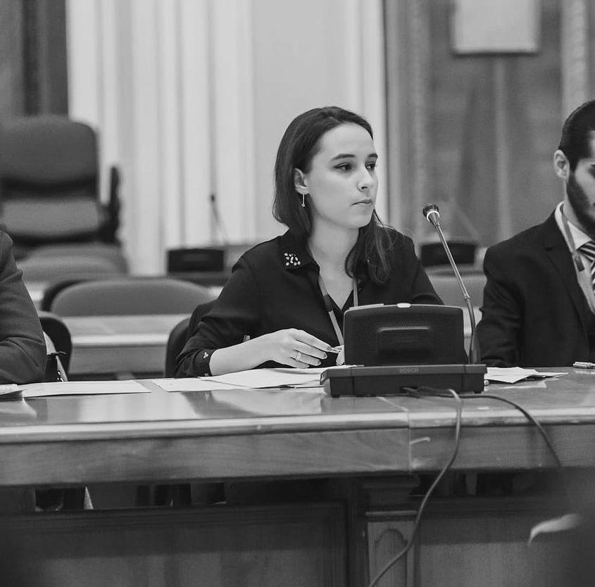 Cercetătoarea Daniela Burciu.