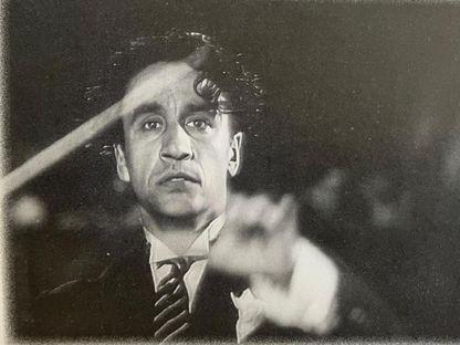 Imagine din 1950 cu Sergiu Celibidache, primul dirijor de după război al Filarmonicii din Berlin. Foto: din arhiva familiei, publicată în volumul Spațiul Celibidache, autor Stejărel Olaru