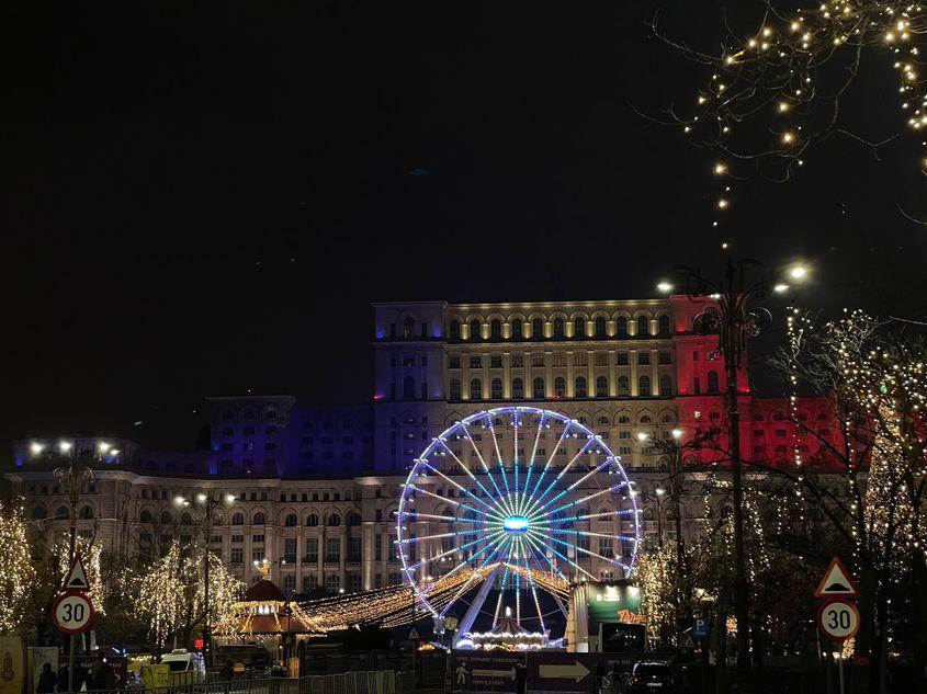 Târgul de Crăciun din București din Piața Constituției. Foto: Lavinia Niță / PressOne