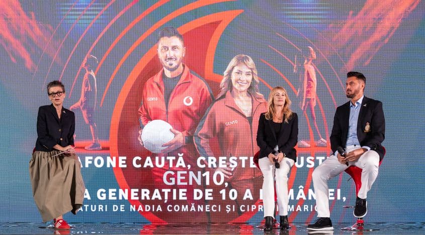 Fotografie de la evenimentul de lansare a campaniei. Dreapta, Nadia Comăneci și Ciprian Marica