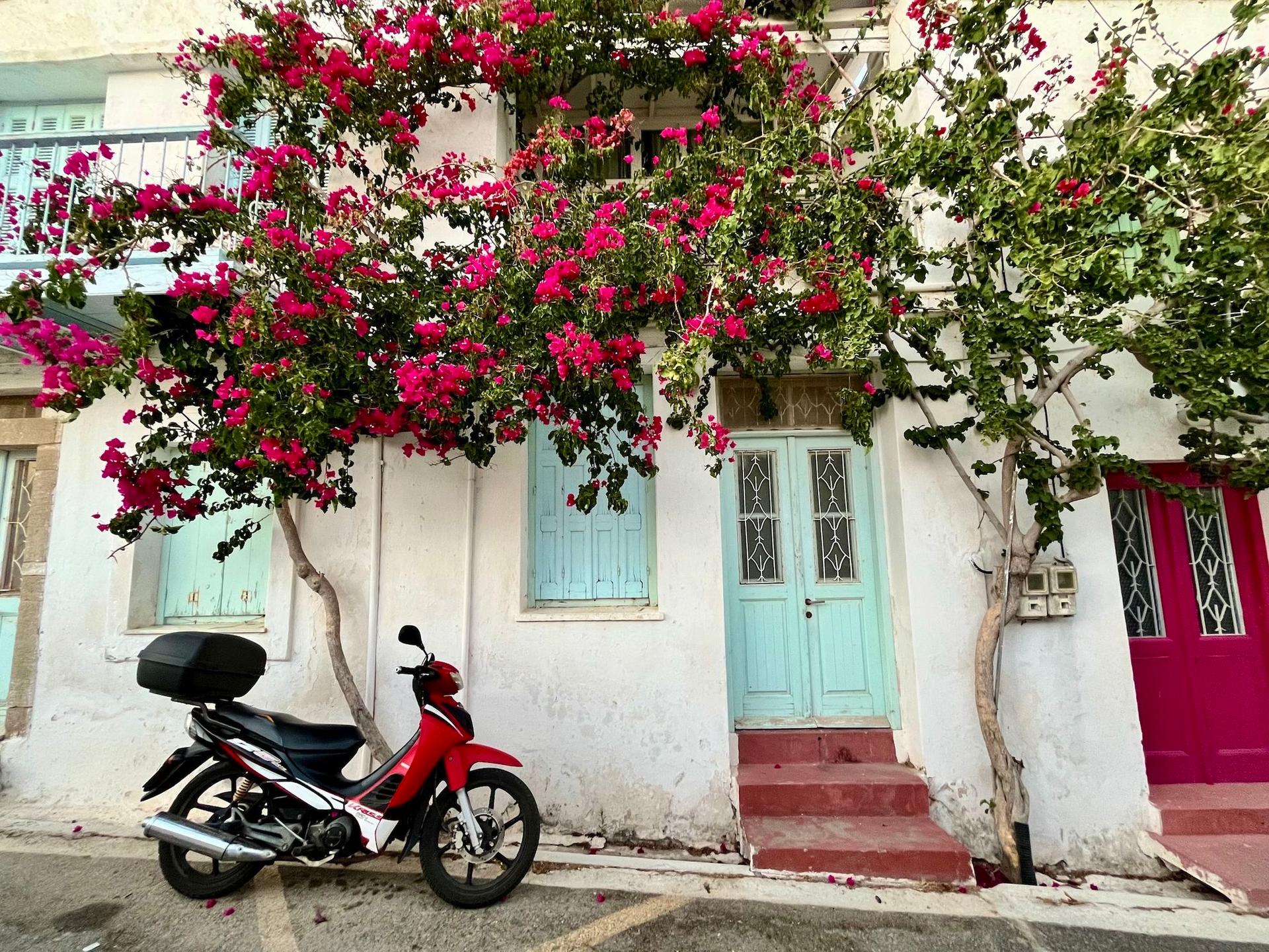 În casa asta chiar locuiește cineva. Kythira. Foto: Ioana Epure