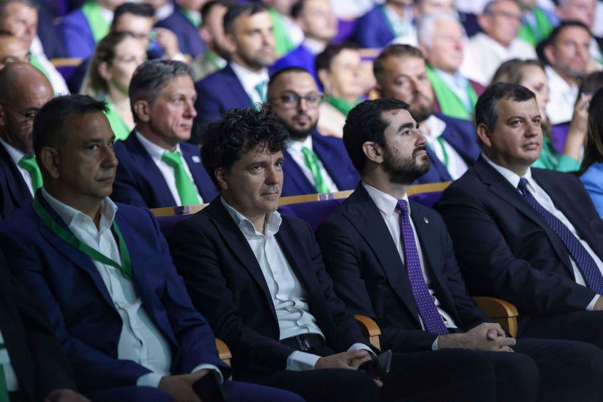 Eugen Tomac, alături de Claudiu Năsui (USR) și Nicușor Dan, la Conferinta nationala a partidului Forta Dreptei, organizat in aula Universitatii Politehnica din Bucuresti, 19 august 2023. Inquam Photos / Sabin Cirstoveanu
