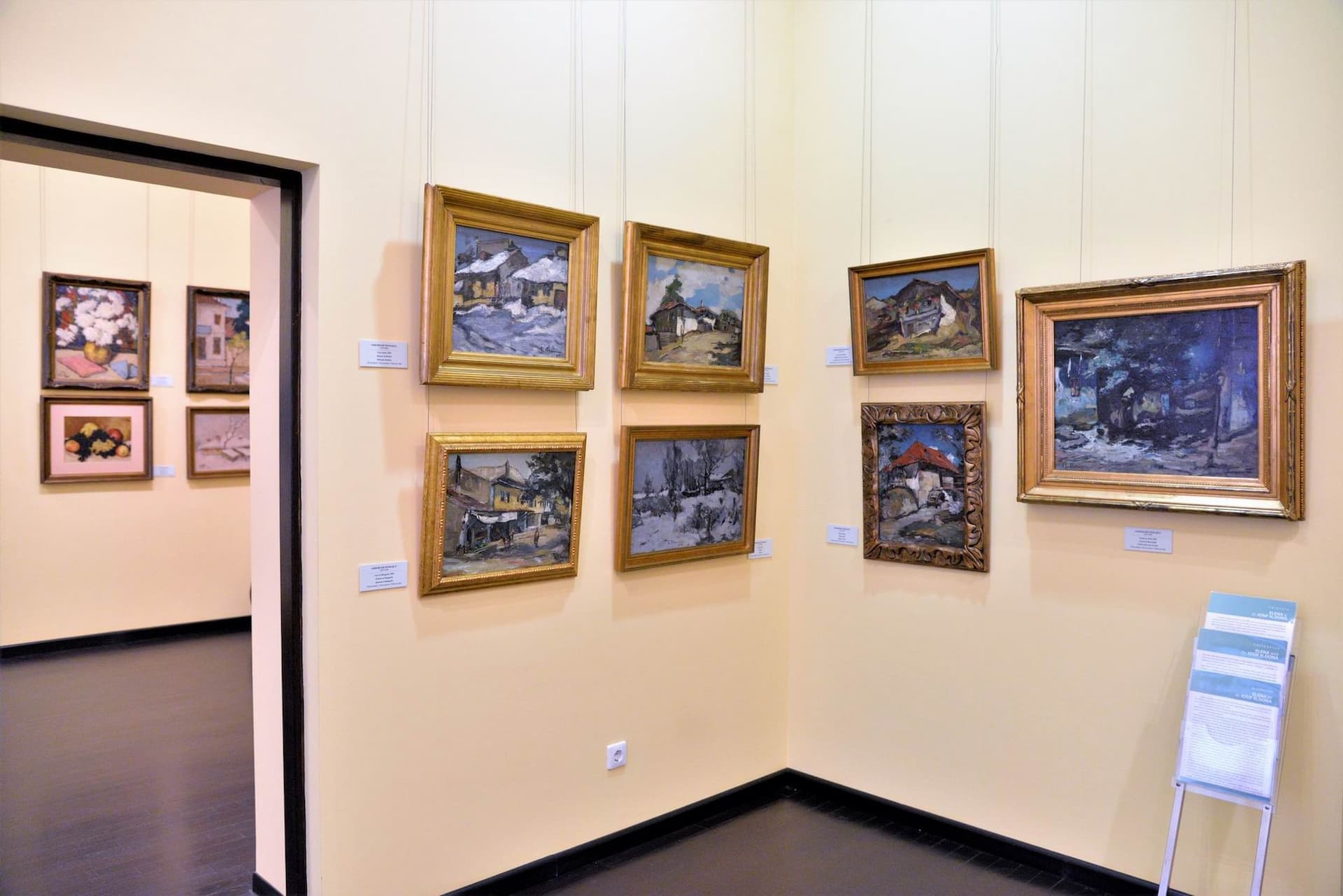 Muzeul Colecțiilor de ară din București.