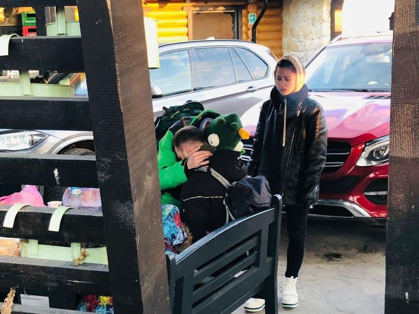 Sute de mii de familii ucrainene sunt destrămate de război. foto: Safar Istvan