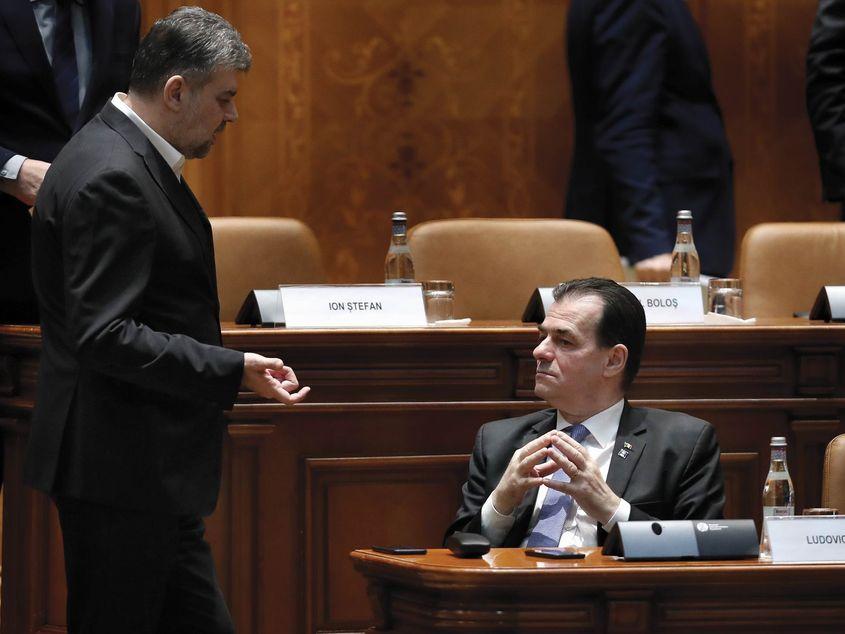 Președintele Camerei Deputaților Marcel Ciolacu și Prim-ministrul Ludovic Orban în plenul Parlamentului. Foto: Robert Ghement/EPA/Agerpres