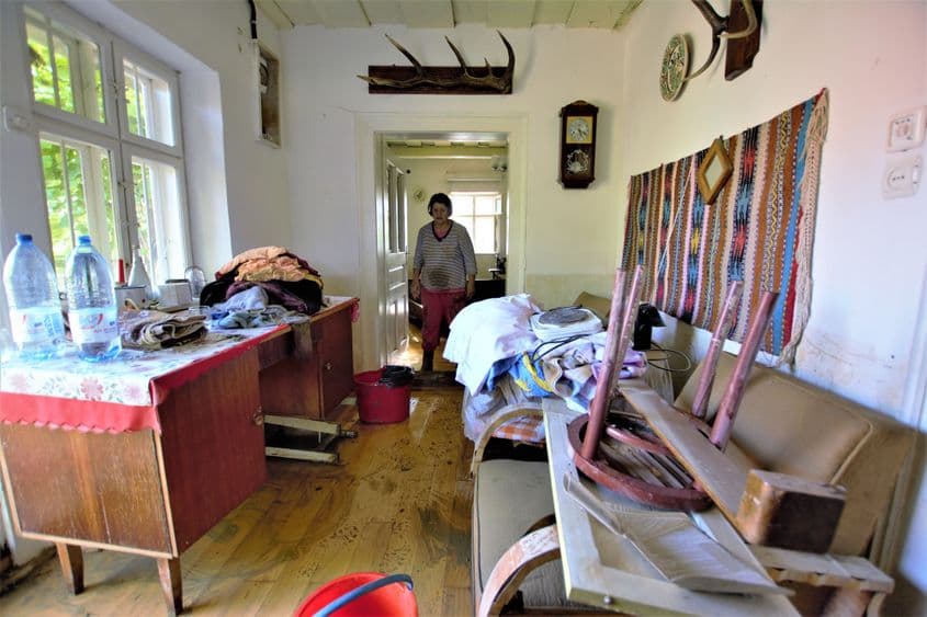 O sută de case din Lunca Mărcușului au fost inundate.