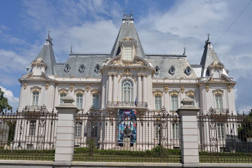 Muzeul Național de Artă din Craiova.
