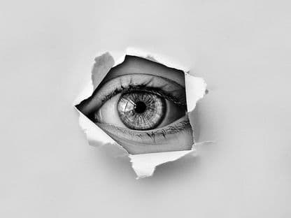 Dispozitive de spionaj care se bagă în priză