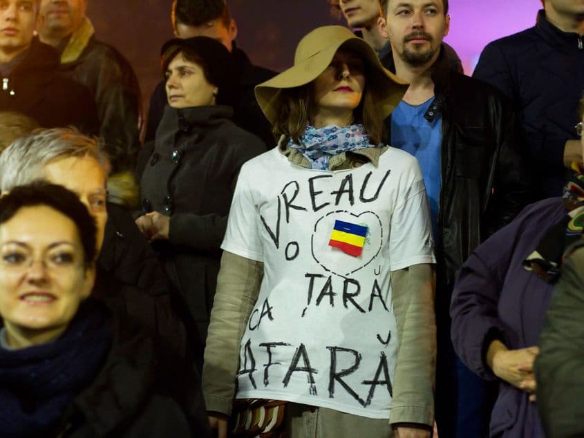 S-a ieșit ani de zile în piețe, la proteste. Dar țara ca afară se construiește mai ales prin vot. Foto: Alexandra Pandrea / Inquam Photos