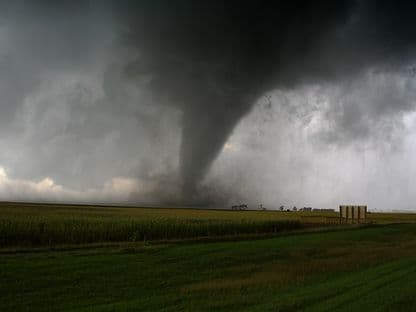 Cercetător român din Marea Britanie: Atenție, începe sezonul tornadelor!