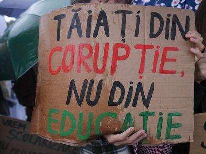 Problema celor trei propagande sau cum Vestul este subminat din interior de exagerarea unor frustrări reale