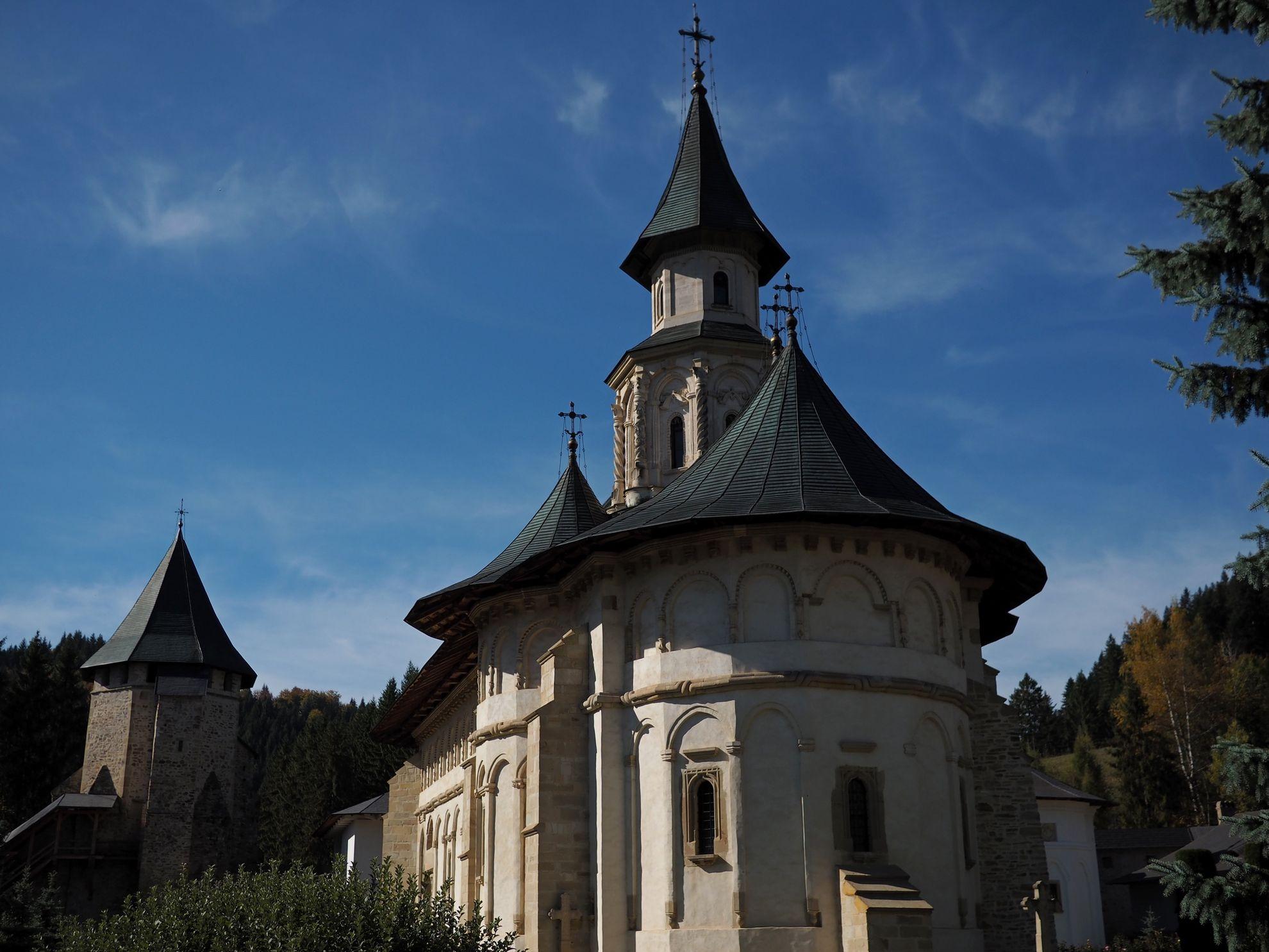 Mănăstirea Putna, kilometrul zero al drumului nostru.