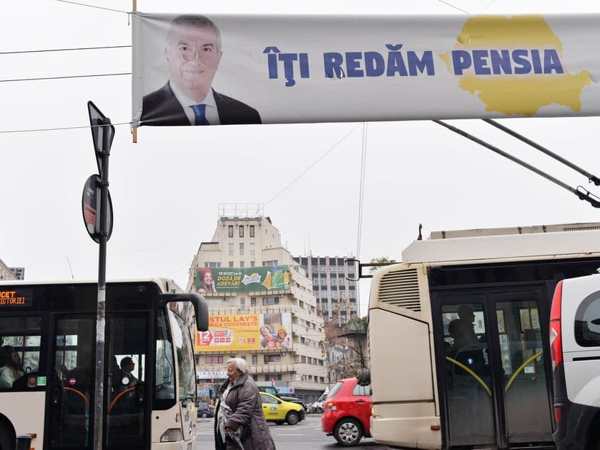 Pentru a intra în Parlament, partidele mici înalță vorbe mari. Foto: Lucian Muntean