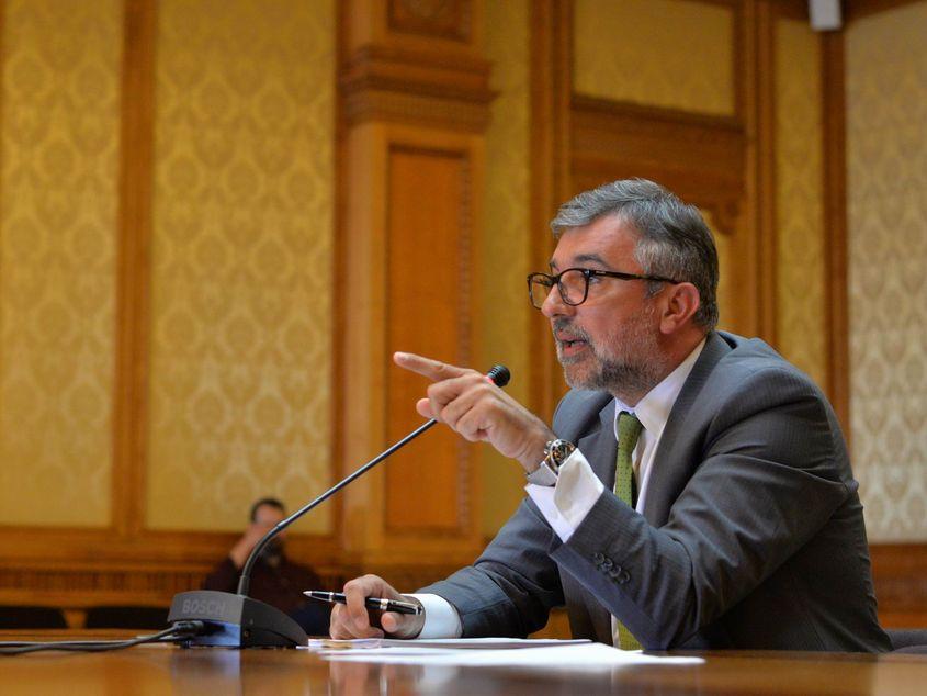 Purtătorul de cuvânt al PSD, senatorul Lucian Romașcanu. Foto: Lucian Muntean