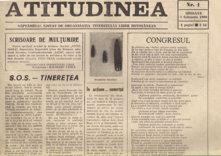 Primul număr al primei gazete libere din Botoșani, „Atitudinea”, apărută cu sprijinul formației de maneliști „Azur”. Aici au fost publicate documente găsite la revoluție în sediul PCR.
