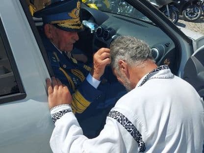 Cozile de topor ale lui Călin Georgescu: Marian Motocu, motociclistul antisemit care dădea telefoane la Ambasada Rusiei. Fost amic: „Toți care-l cunosc îl evită”