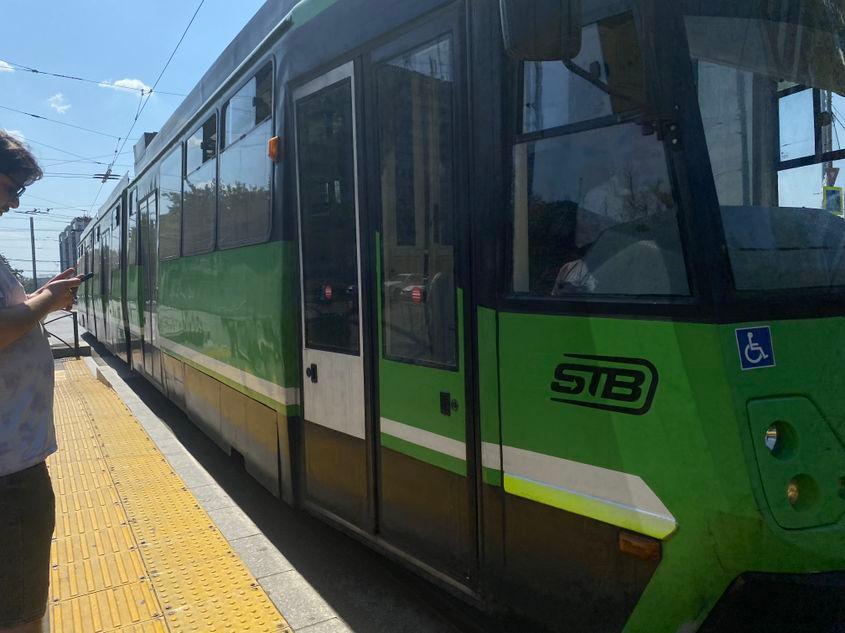 (Jumătate dintre tramvaiele din capitală nu sunt dotate cu aparate de aer condiționat, susțin reprezentanții Societății de Transport București, într-un răspuns oferit la solicitarea PressOne
Foto: Alina Zibrițchi/PressOne