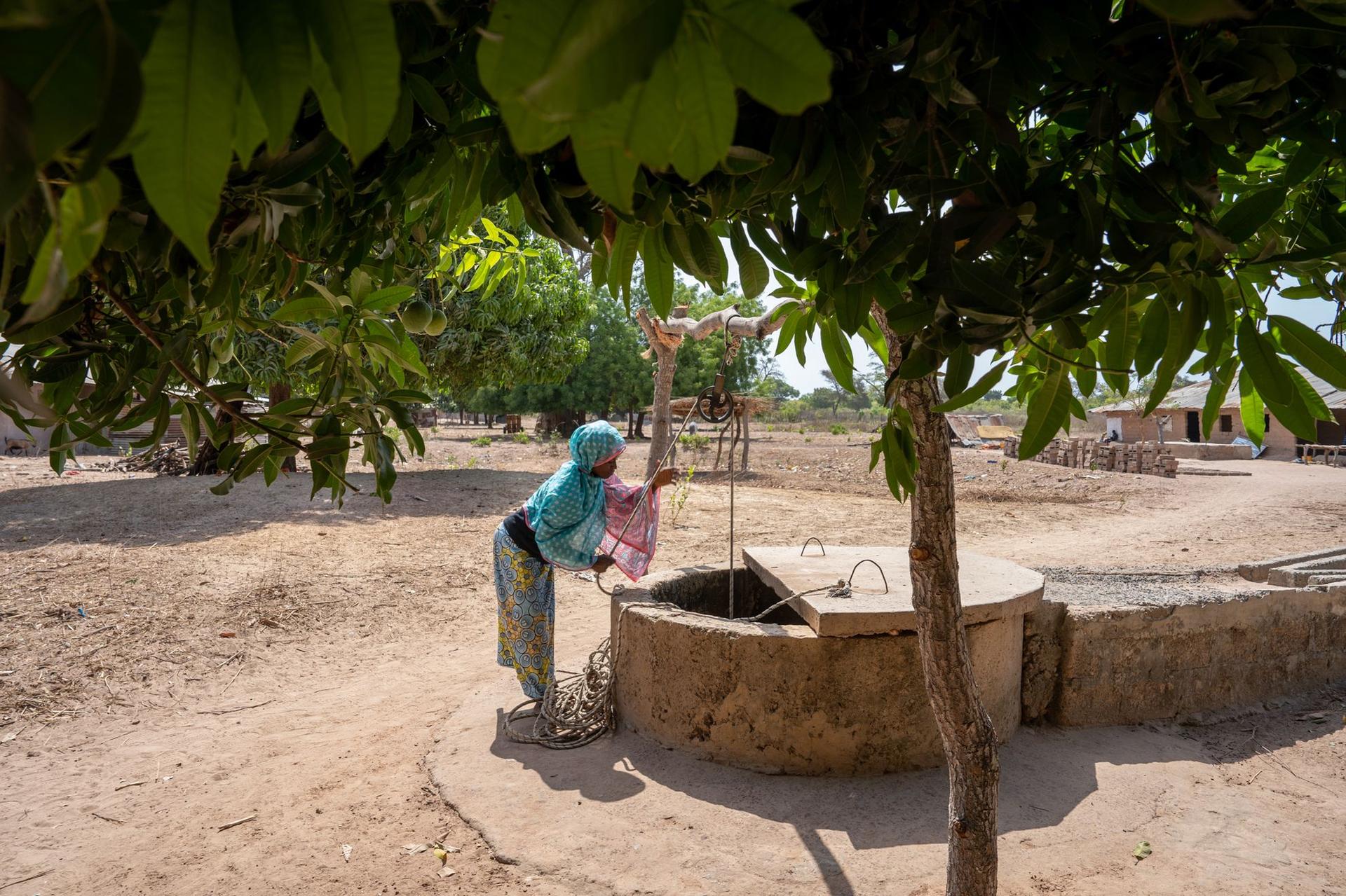 Refugiată ce trăiește în satul Ballen din Gambia după ce a plecat din Casamance acum 40 de ani. Foto: Andrei Popoviciu