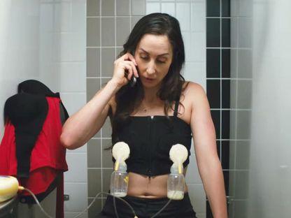 Maternitate, sexualitate, infracționalitate: "Dead to Me", "Good Girls", "Workin' Moms"