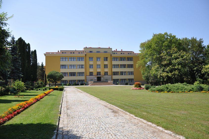 Universitatea de Agricultură și Medicină Veterinară (USAMV) Cluj-Napoca Foto: © Adrian Popa | Dreamstime.com