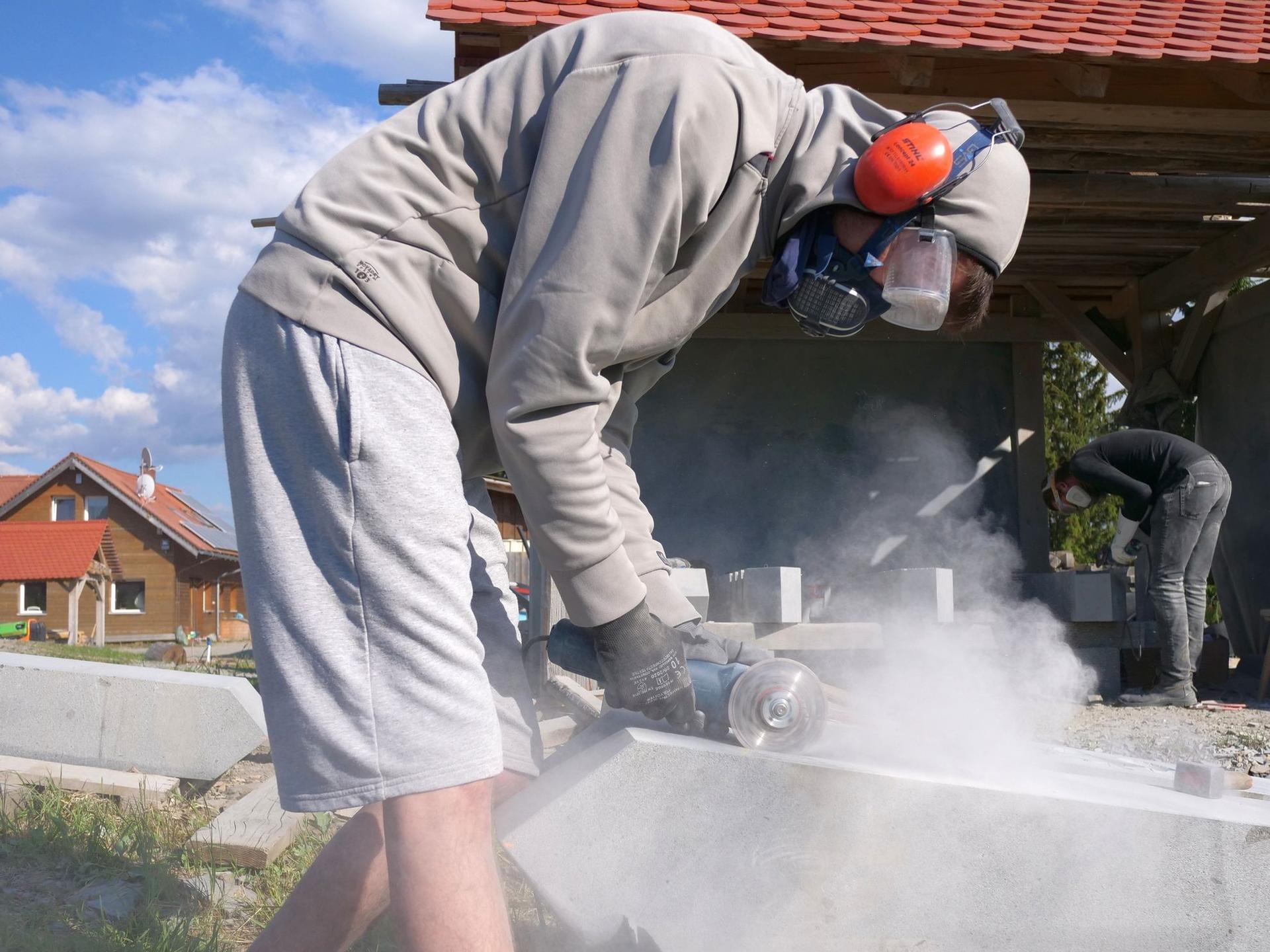 Andrei și în planul doi, Alex.