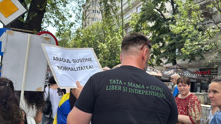 La Marș au fost aduși oameni din Arad și Constanța