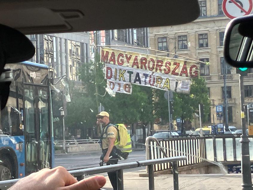 Protest pe o stradă din Budapesta, aprilie 2025. Foto: Bianca Felseghi