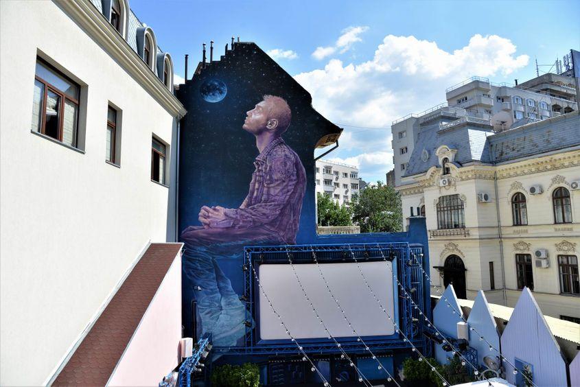 Muralul din Piața Lahovary, la lumina zilei. Foto: Lucian Muntean