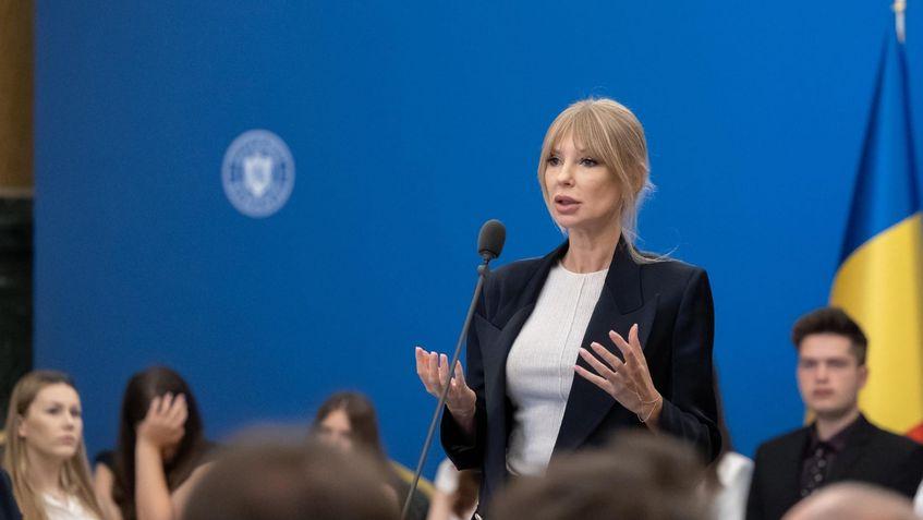 „A fi de stânga înseamnă să-ți pese de cei excluși și oprimați înainte de orice altceva”, susține Victoria Stoiciu pentru PressOne. Foto: arhivă personală